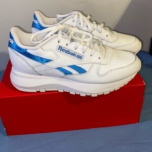 Reebok Original Running women’s sz. 7, worn once, white and satin blue